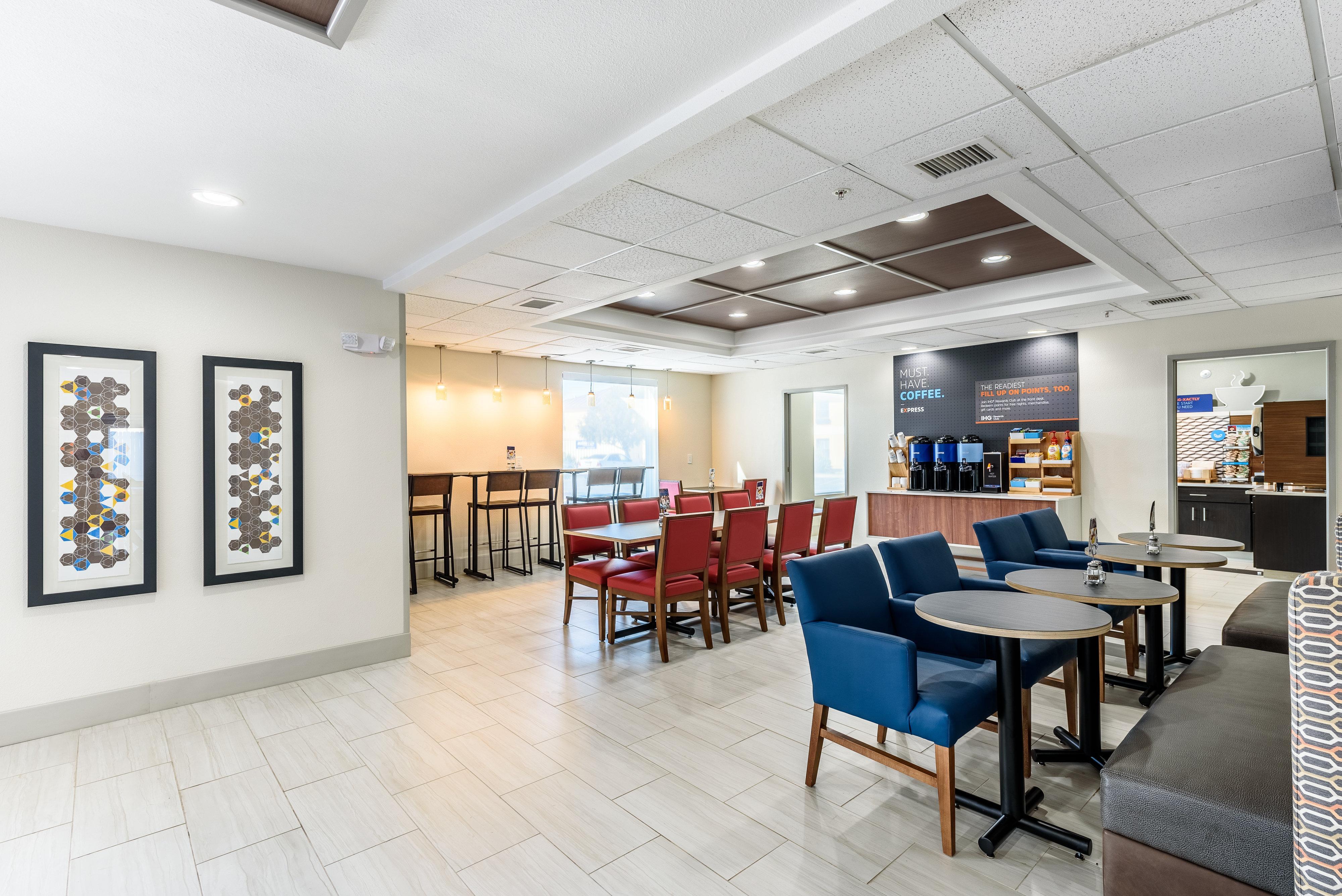 Express And By Ihg Hotel Bastrop